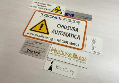 Targhe_stampateDIGICScaste Targhe_stampateDIGICScaste